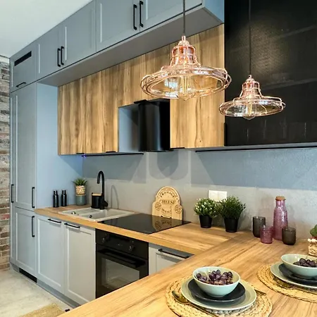 Lakru Global Office, Free Garage, Self Check-in Apartament