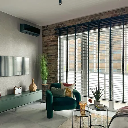 Lakru Global Office, Free Garage, Self Check-in Apartment Kattowitz