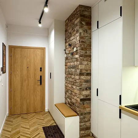 Lakru Global Office, Free Garage, Self Check-in 公寓