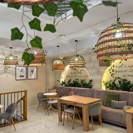 Lakru Global Office, Free Garage, Self Check-in Apartment *