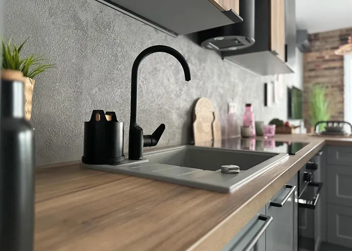 Lakru Global Office, Free Garage, Self Check-in *