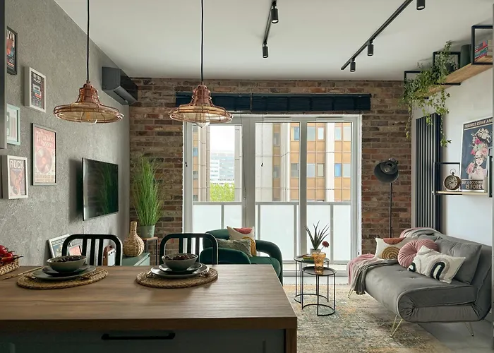 Lakru Global Office, Free Garage, Self Check-in Katowice